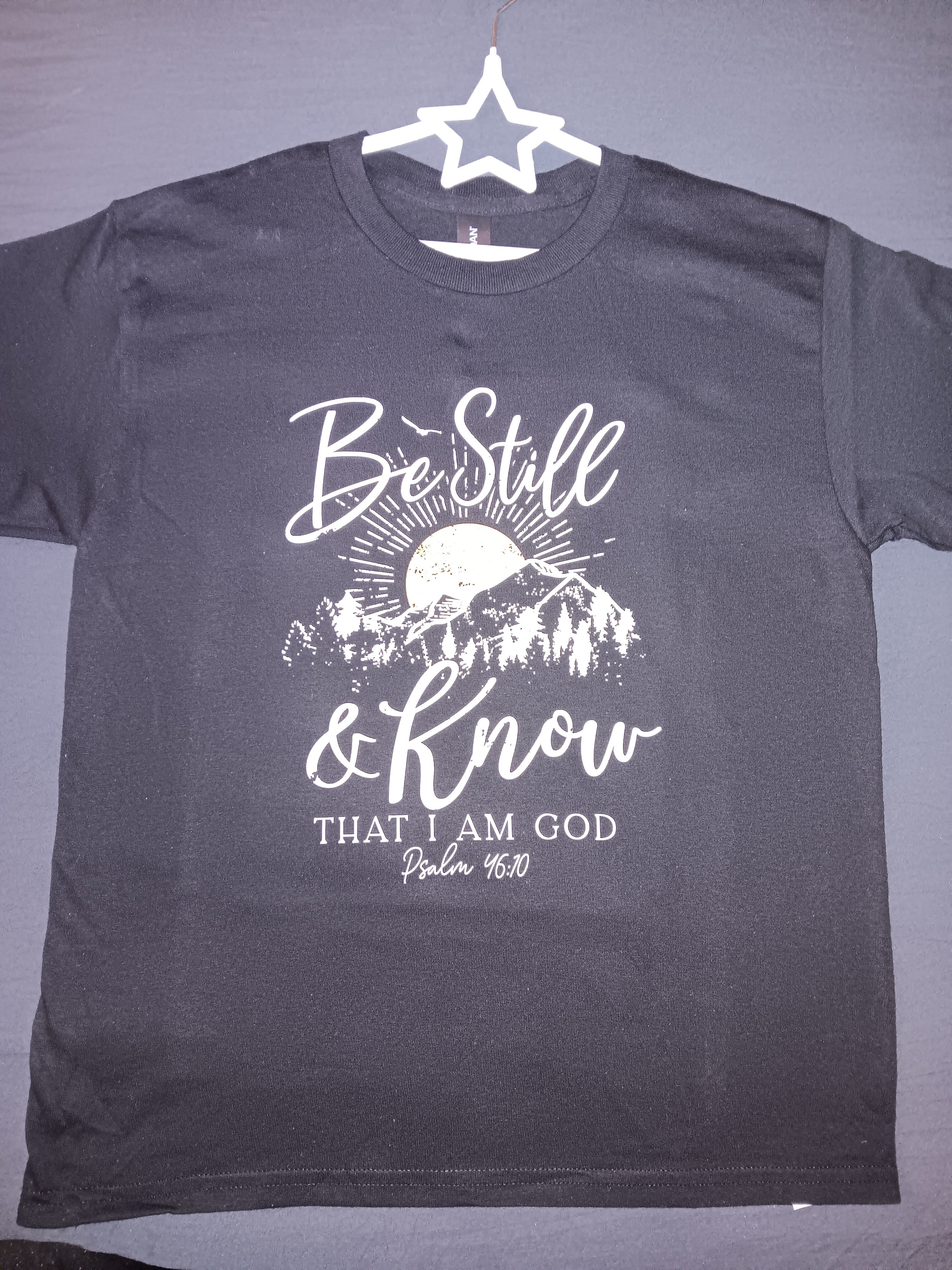 Custom know that i am god t-shirt size medium